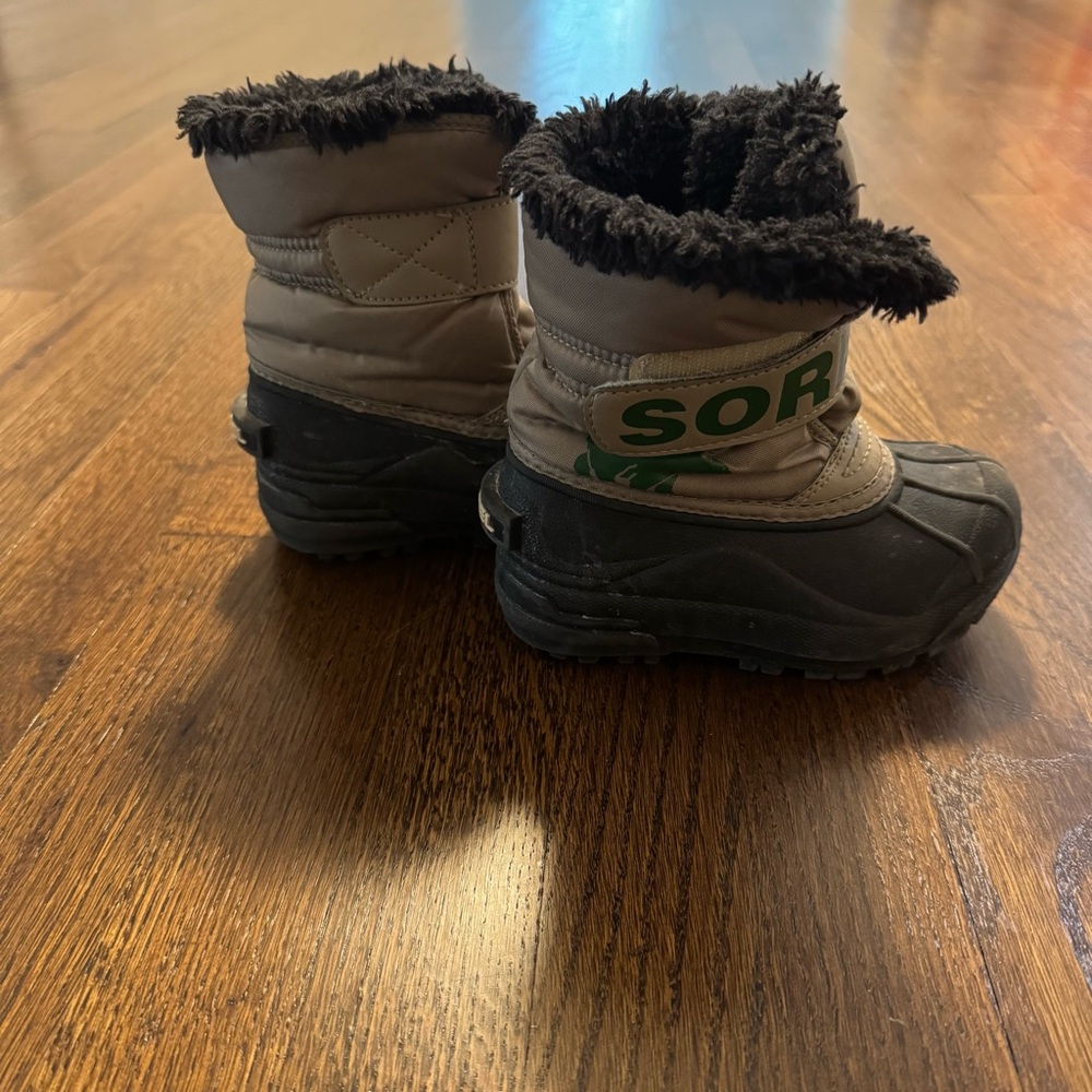 Toddler Sorel snow boots